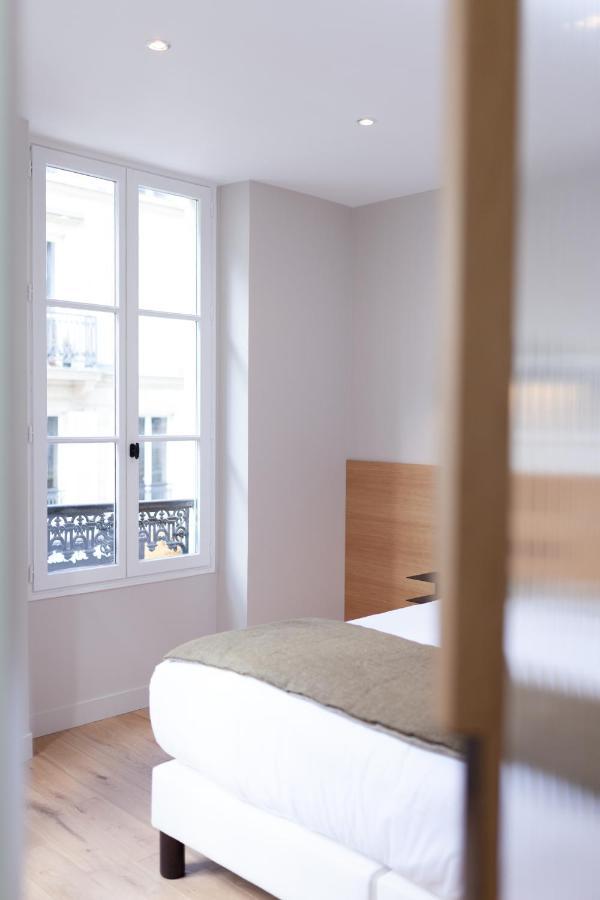 Tinah Paris, Champs Elysees ภายนอก รูปภาพ